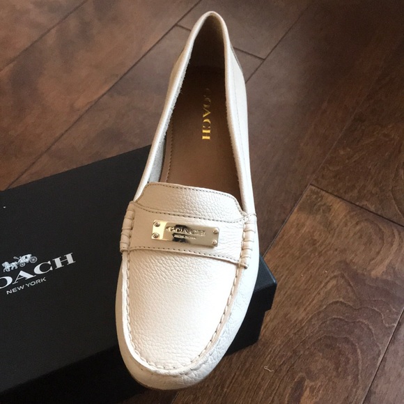 Coach leather shoes moccasins Beige - Picture 2 of 4